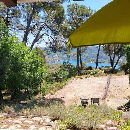 Panoramic View * Esparron-de-Verdon
